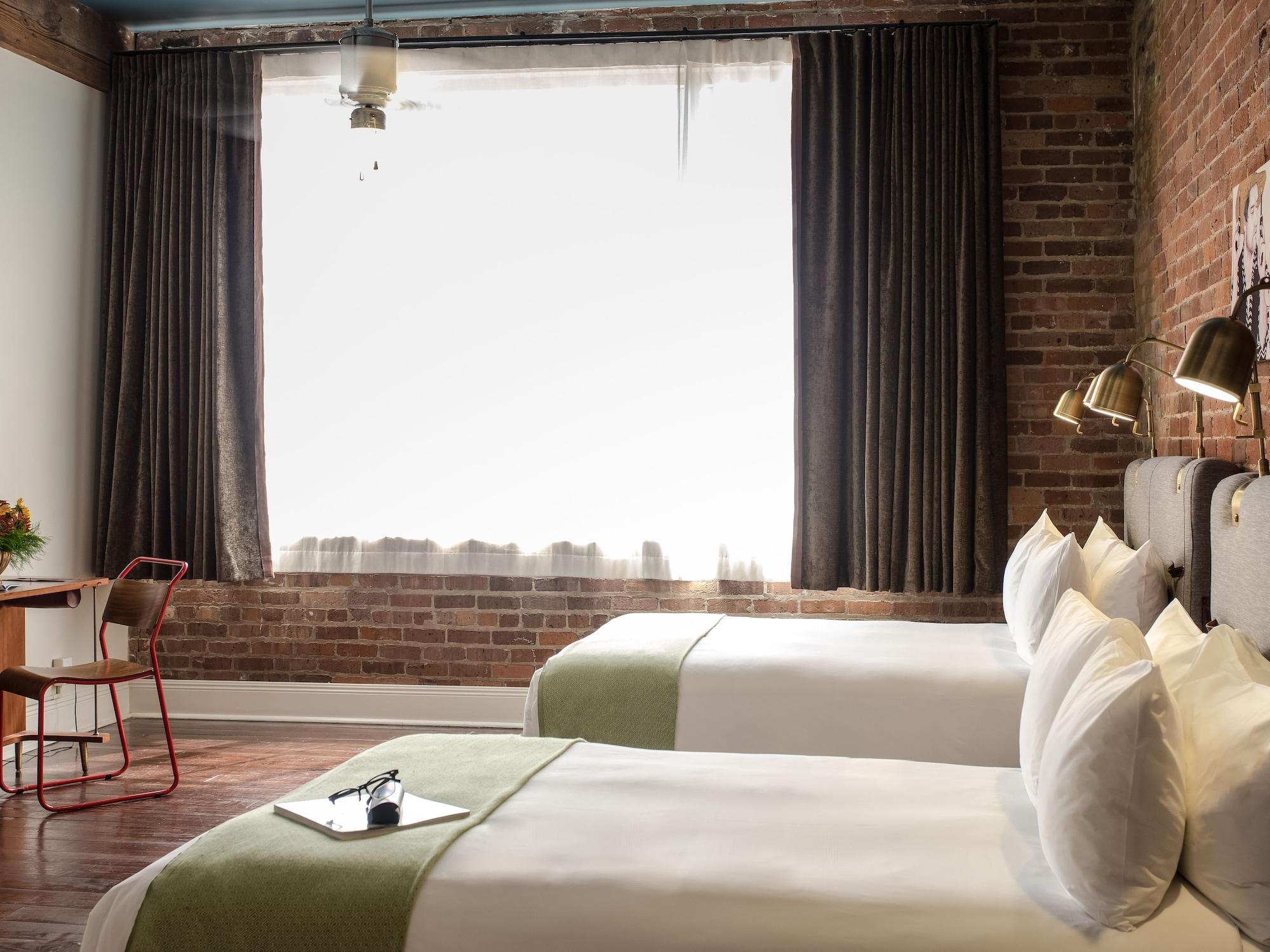 ดิ โอลด์ นัมเบอร์ 77 โฮเต็ล แอนด์ แชนเดลอรี Hotel นิวออร์ลีนส์ ภายนอก รูปภาพ