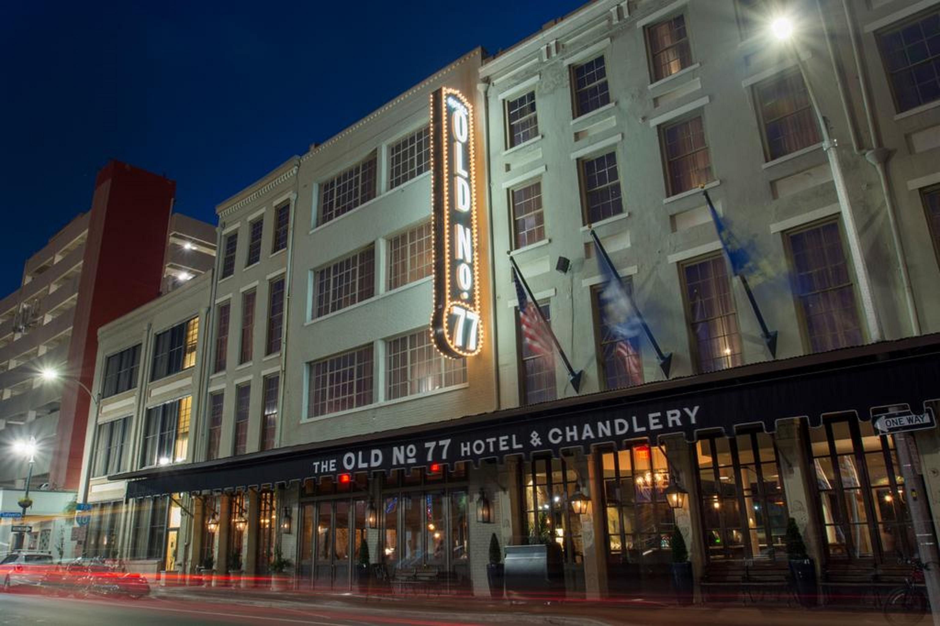 ดิ โอลด์ นัมเบอร์ 77 โฮเต็ล แอนด์ แชนเดลอรี Hotel นิวออร์ลีนส์ ภายนอก รูปภาพ